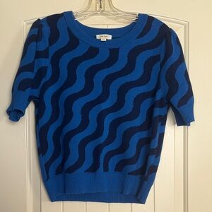 Elegant Blue Wave Pattern Sweater